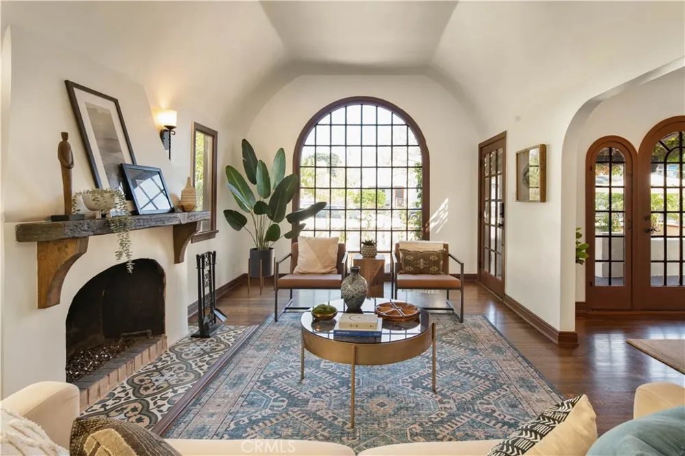 3109 Stanford Avenue Venice, CA 90292