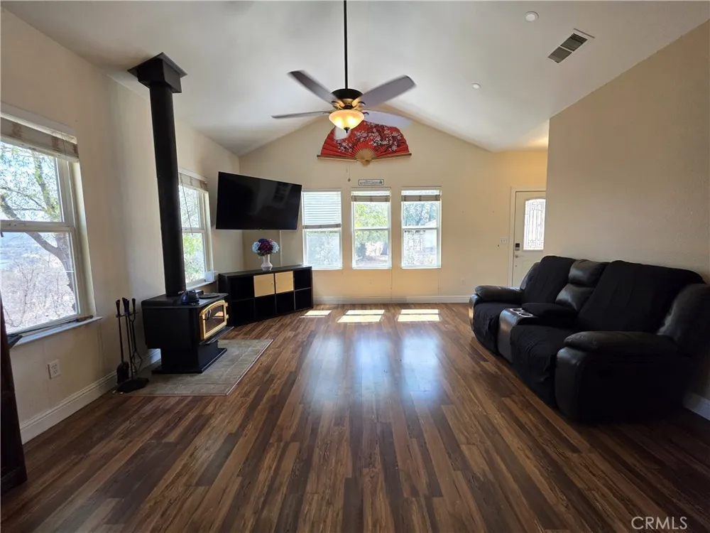 149 View Ln Oroville, CA 95965