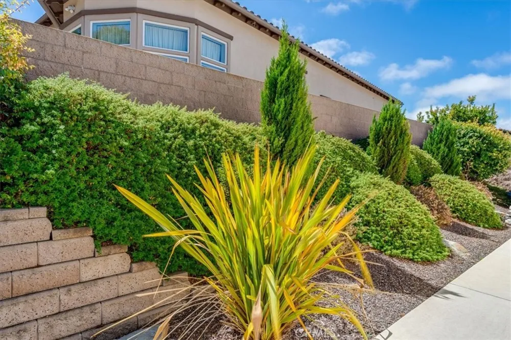 1689 Louise Lane Nipomo, CA 93444