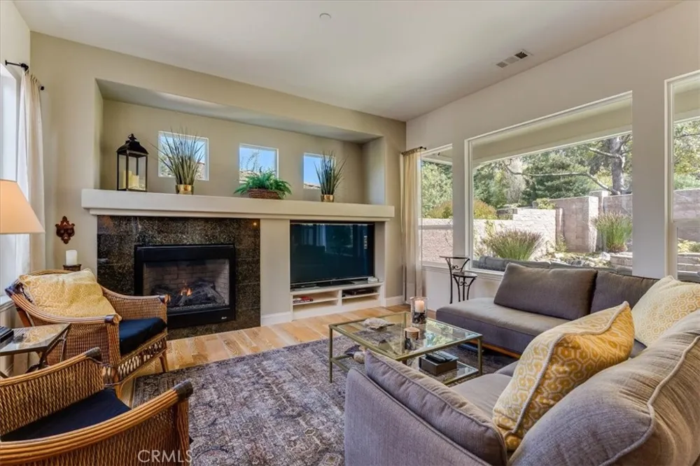 1689 Louise Lane Nipomo, CA 93444