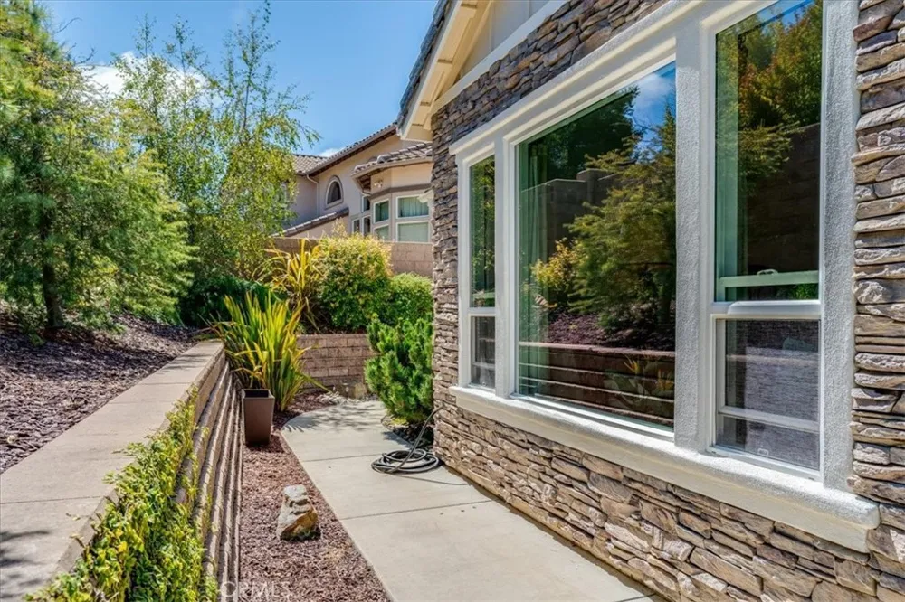 1689 Louise Lane Nipomo, CA 93444