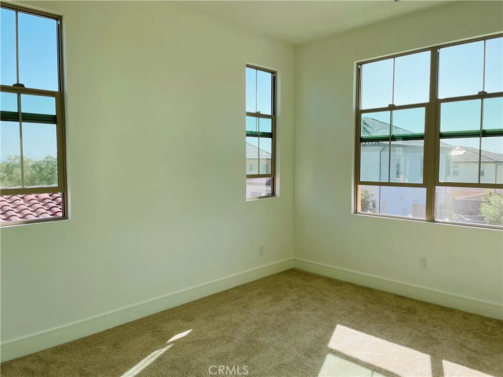 102 Abalone Irvine, CA 92620