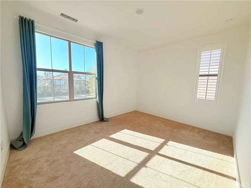 102 Abalone Irvine, CA 92620