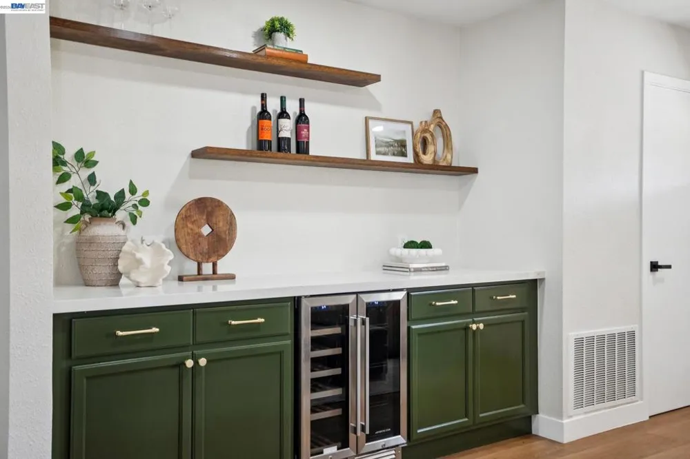 520 Celia St Hayward, CA 94544