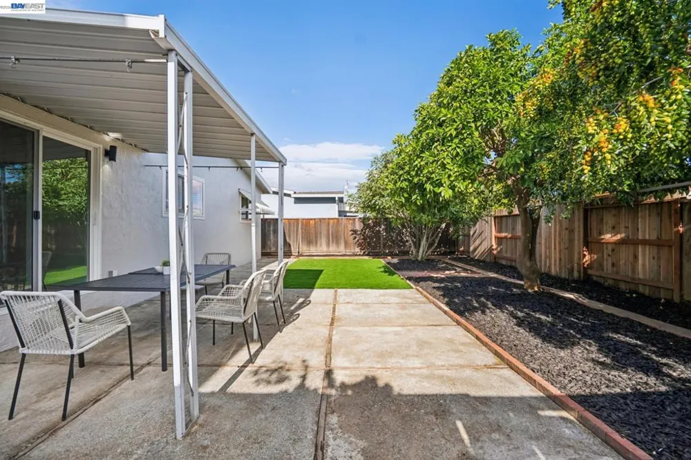 520 Celia St Hayward, CA 94544