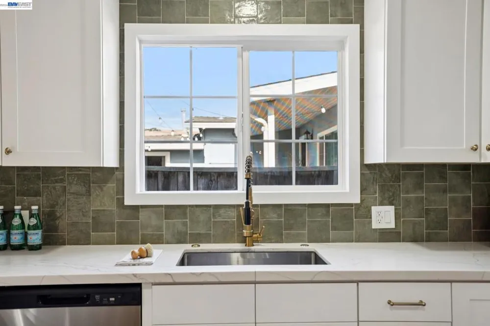 520 Celia St Hayward, CA 94544