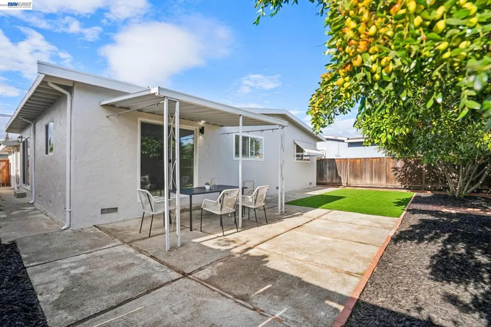 520 Celia St Hayward, CA 94544