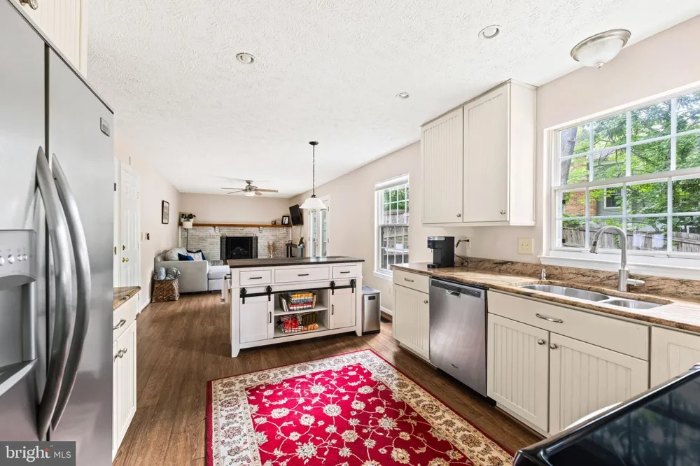 4525 EDSALL DRIVE Woodbridge, VA 22193
