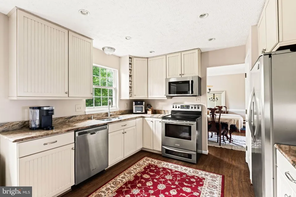 4525 EDSALL DRIVE Woodbridge, VA 22193