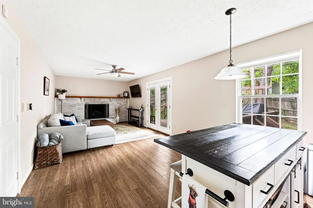 4525 EDSALL DRIVE Woodbridge, VA 22193
