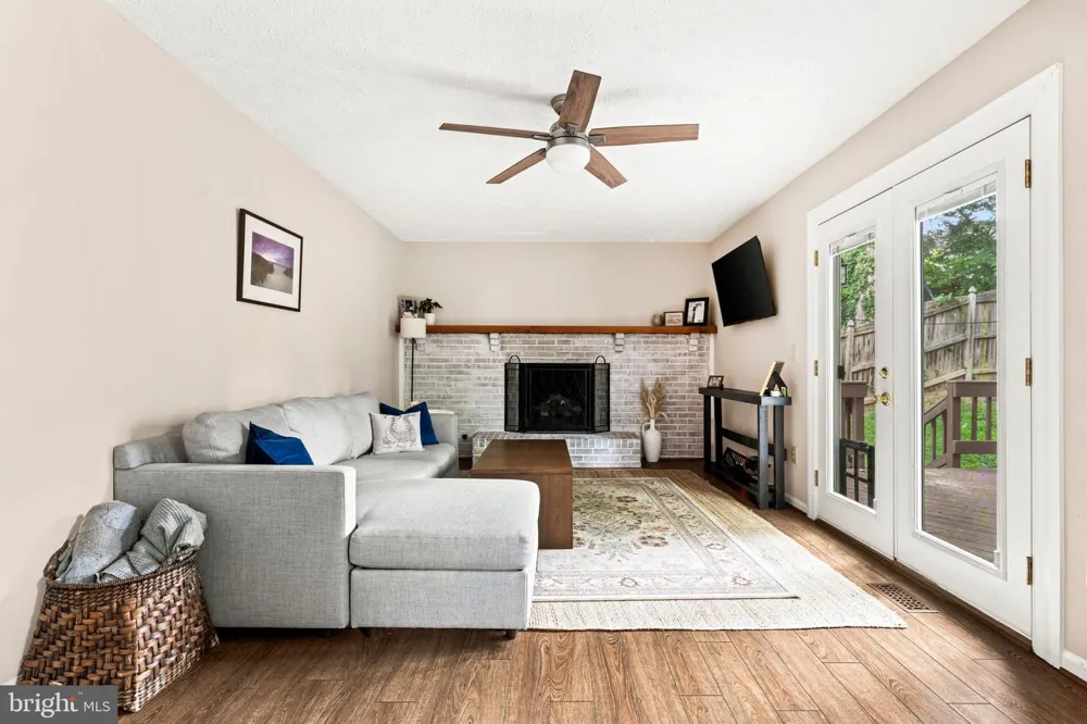 4525 EDSALL DRIVE Woodbridge, VA 22193