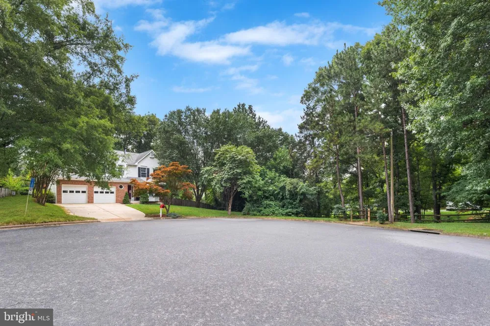 4525 EDSALL DRIVE Woodbridge, VA 22193