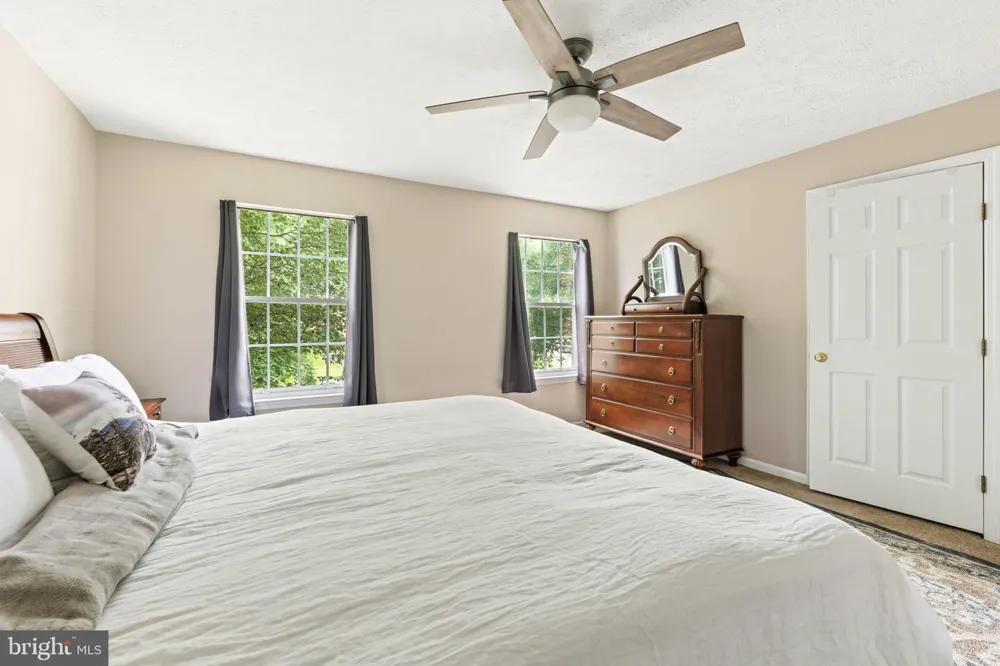 4525 EDSALL DRIVE Woodbridge, VA 22193