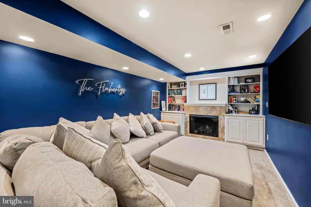 4525 EDSALL DRIVE Woodbridge, VA 22193