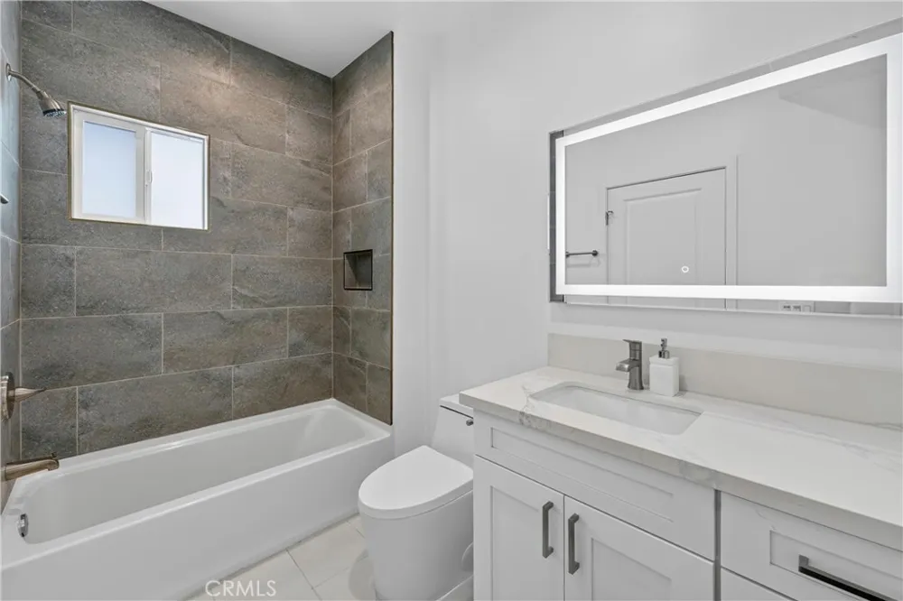 1139 Turnbull Canyon Road #E Hacienda Heights, CA 91745