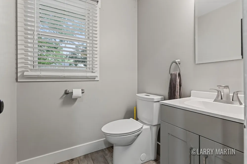 7381 Sunset Avenue Jenison, MI 49428