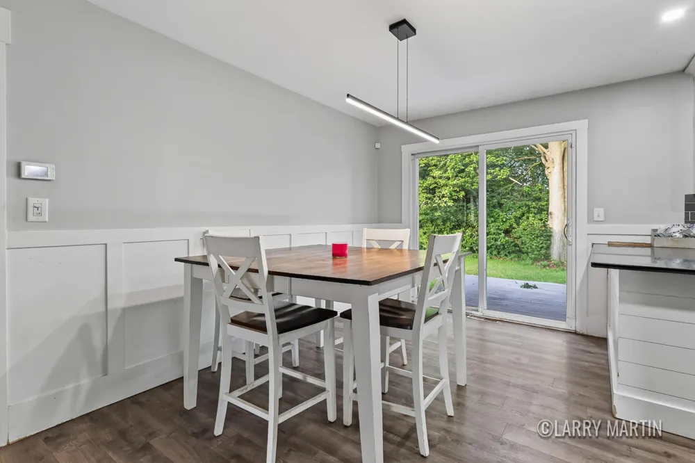 7381 Sunset Avenue Jenison, MI 49428