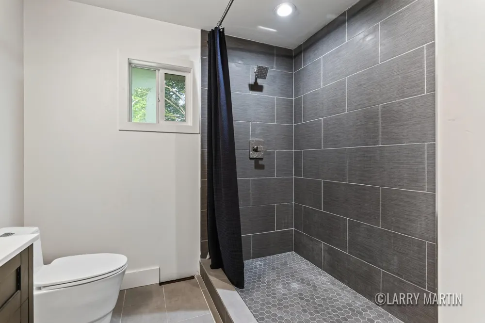 7381 Sunset Avenue Jenison, MI 49428