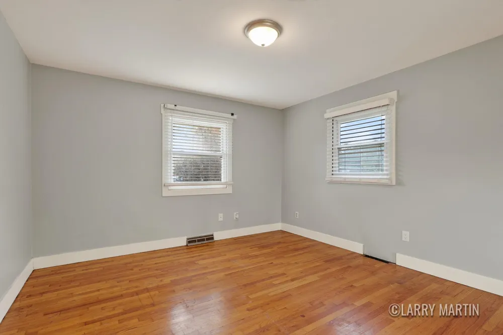7381 Sunset Avenue Jenison, MI 49428