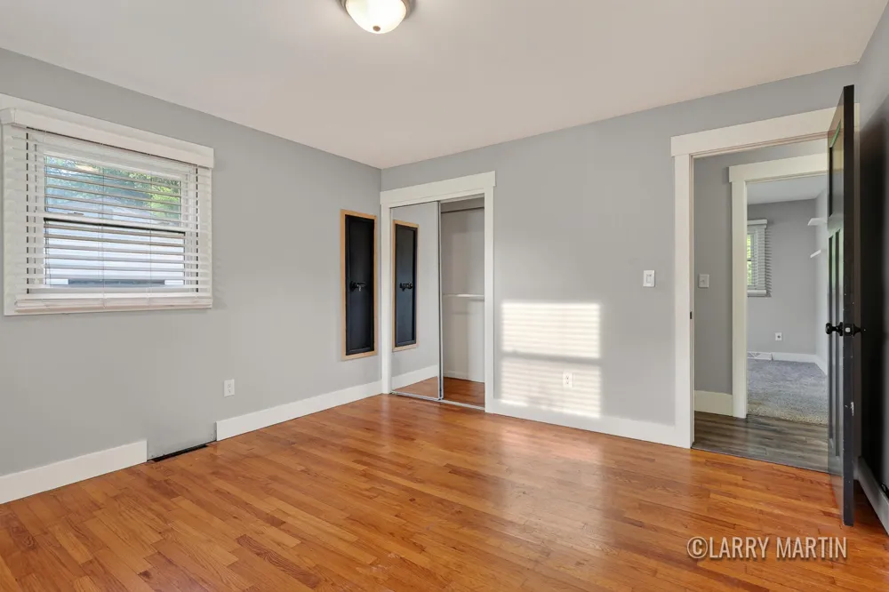 7381 Sunset Avenue Jenison, MI 49428