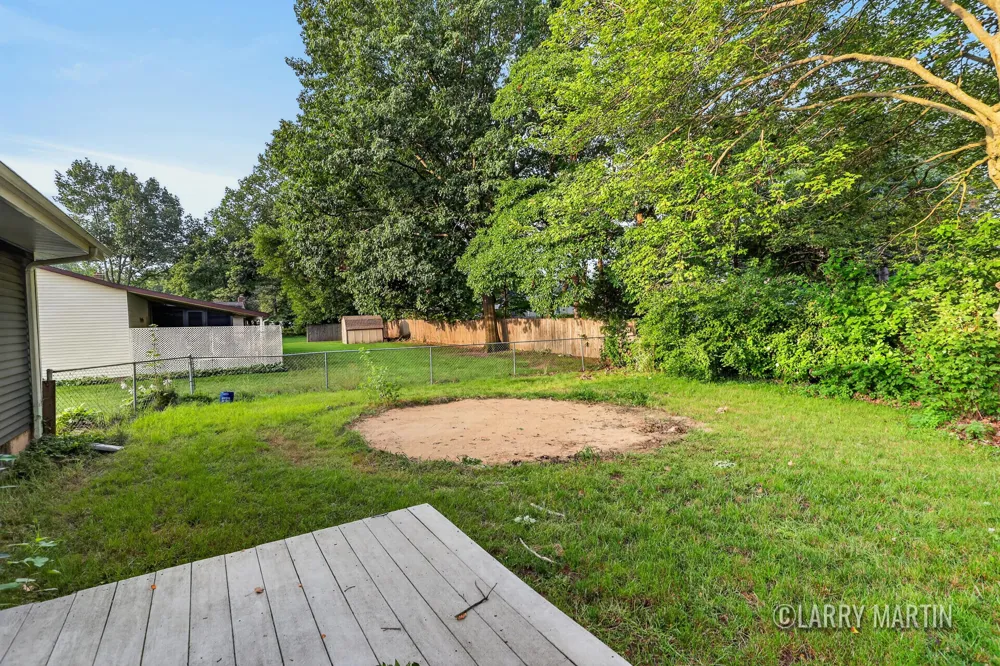 7381 Sunset Avenue Jenison, MI 49428