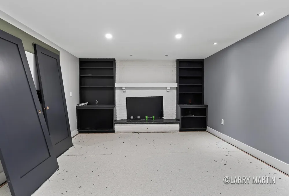 7381 Sunset Avenue Jenison, MI 49428