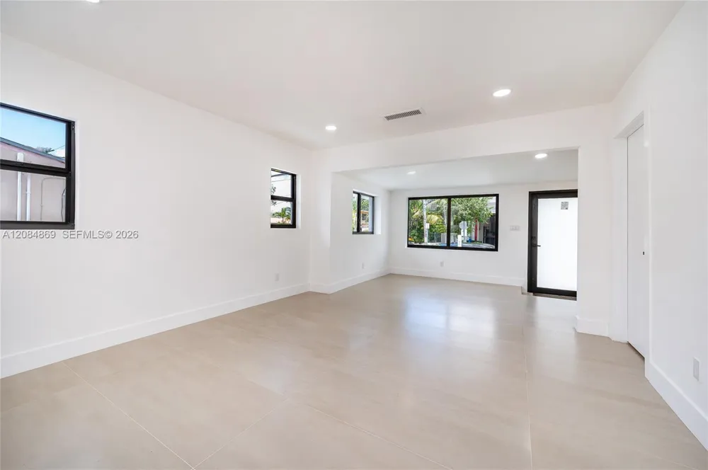 2228 SW 2nd St Miami, FL 33135