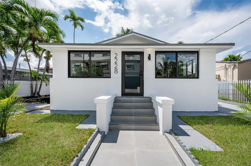 2228 SW 2nd St Miami, FL 33135