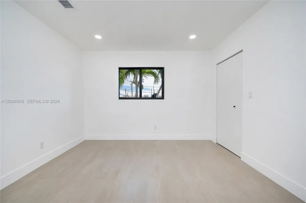 2228 SW 2nd St Miami, FL 33135