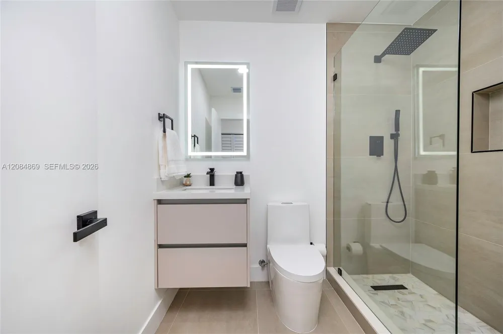 2228 SW 2nd St Miami, FL 33135