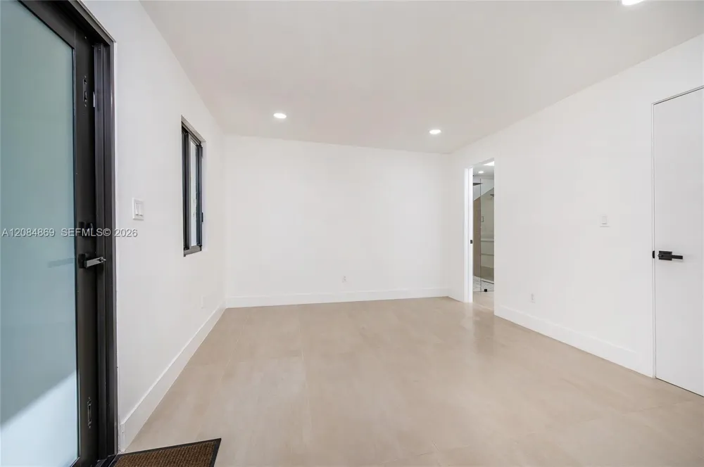 2228 SW 2nd St Miami, FL 33135