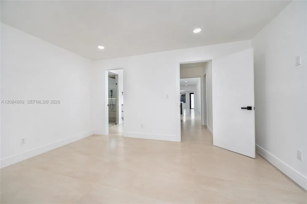 2228 SW 2nd St Miami, FL 33135