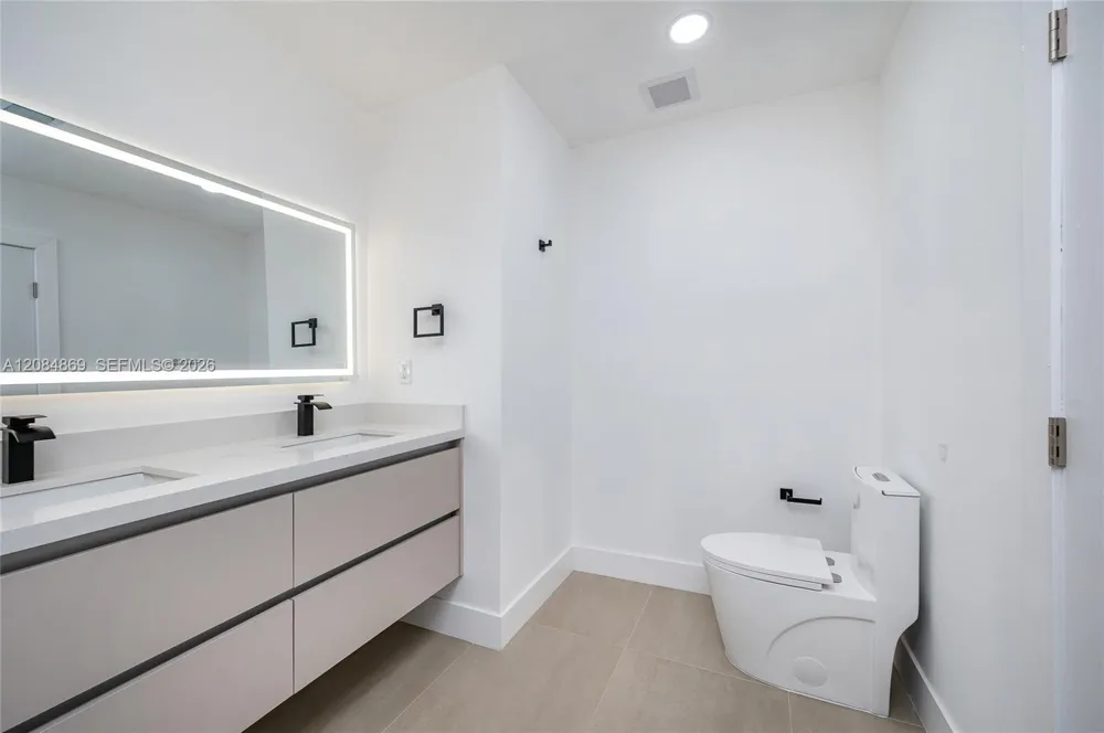 2228 SW 2nd St Miami, FL 33135