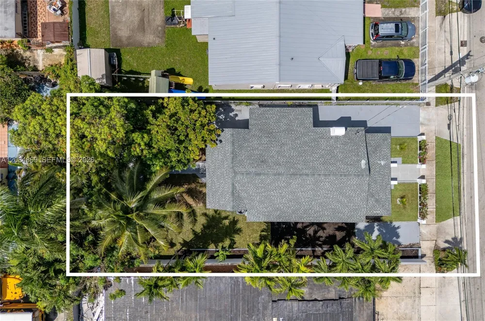 2228 SW 2nd St Miami, FL 33135