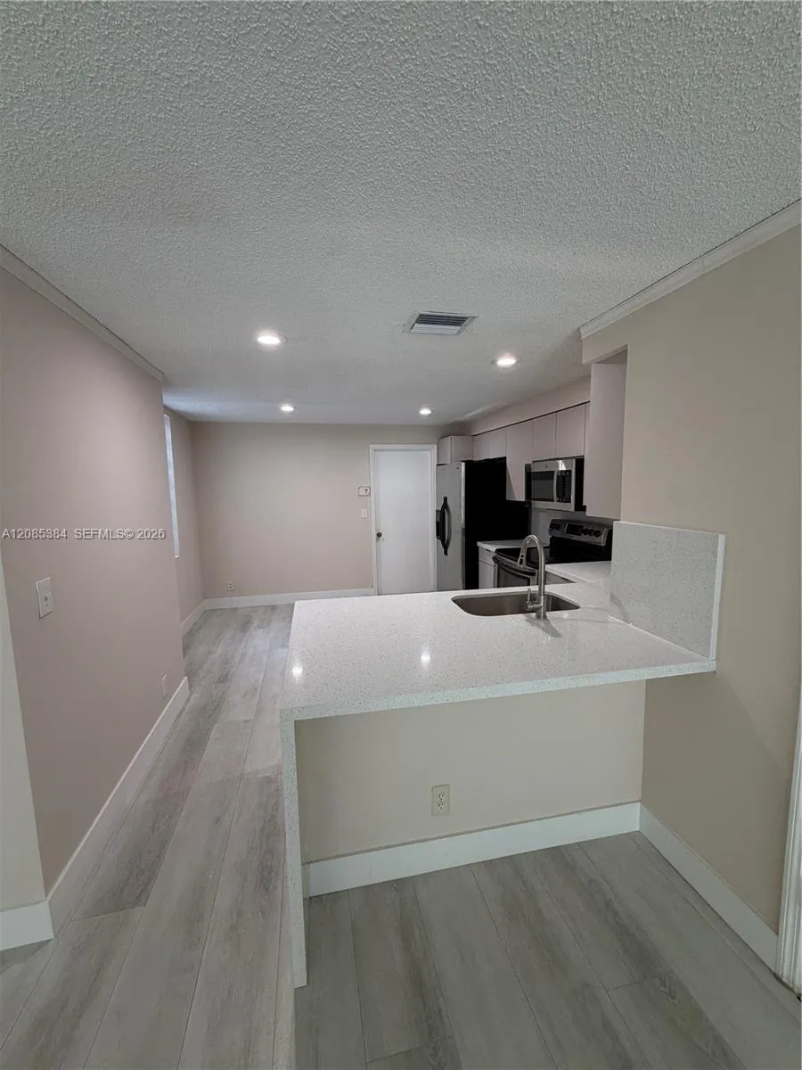 1506 Coronado Rd #2-36 Weston, FL 33327