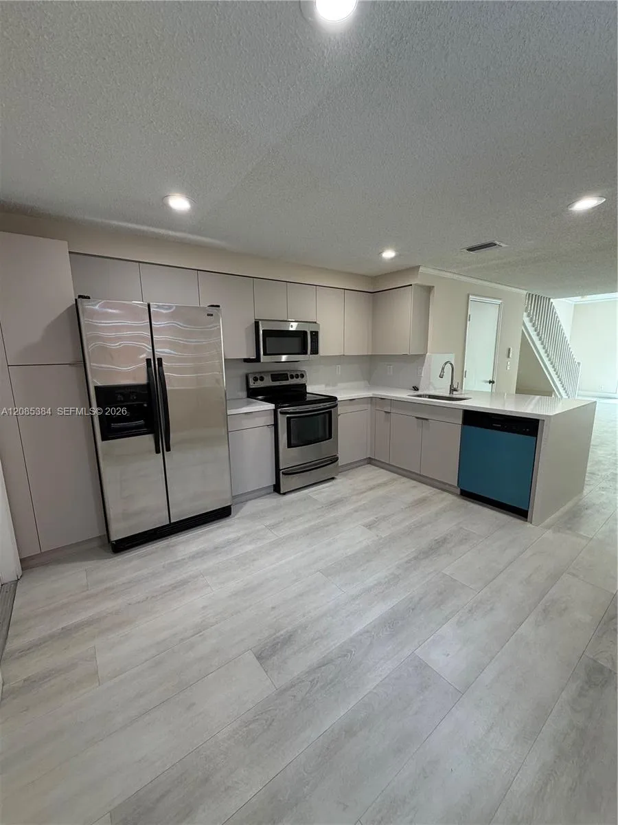 1506 Coronado Rd #2-36 Weston, FL 33327