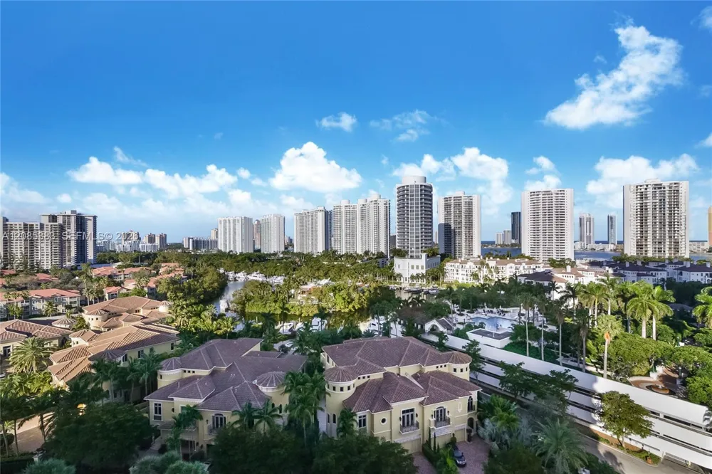 1000 W Island Blvd #1404 Aventura, FL 33160