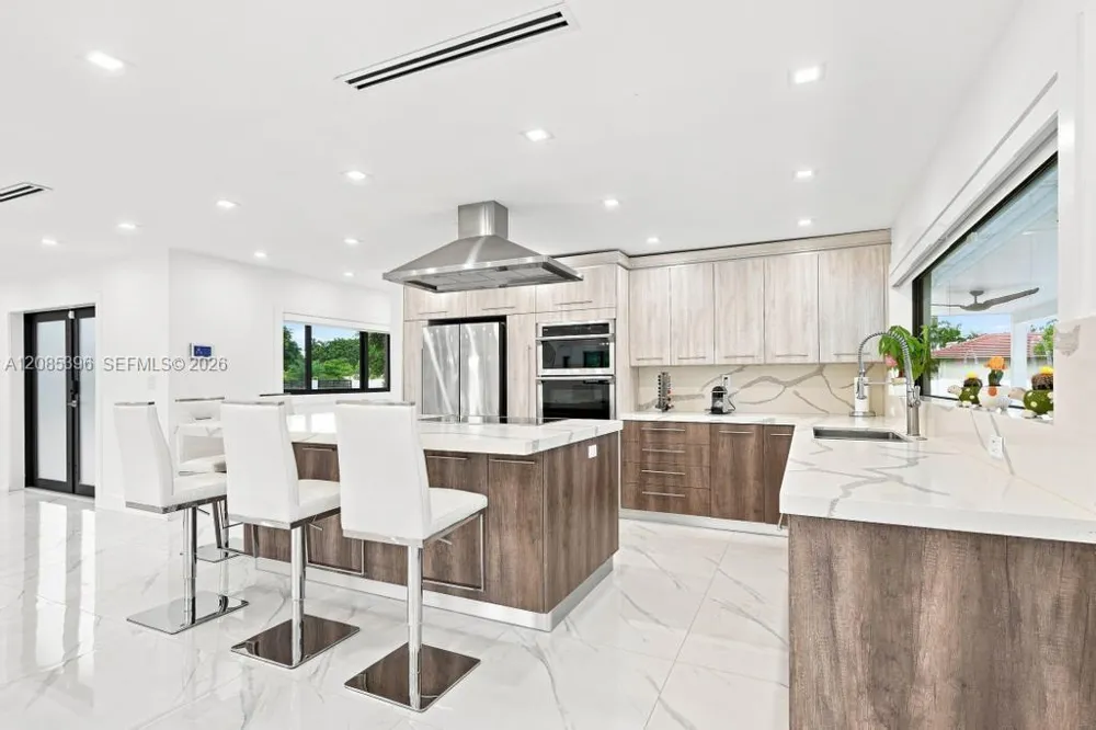 100 NW 120th Ave Miami, FL 33182