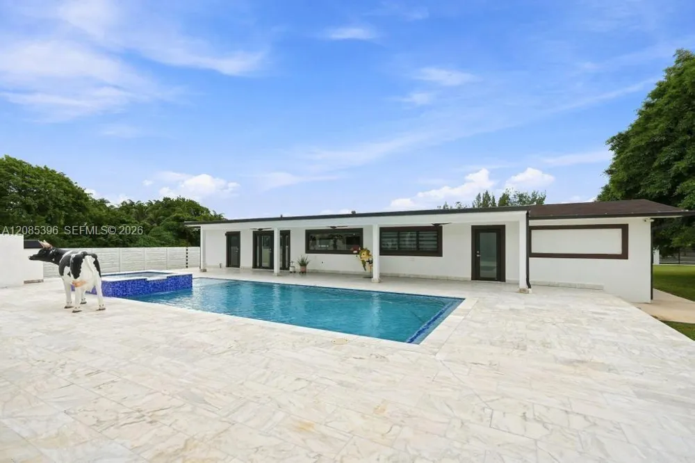 100 NW 120th Ave Miami, FL 33182