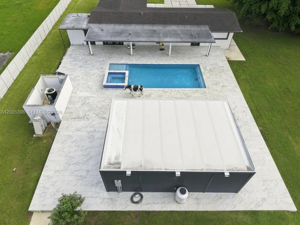 100 NW 120th Ave Miami, FL 33182