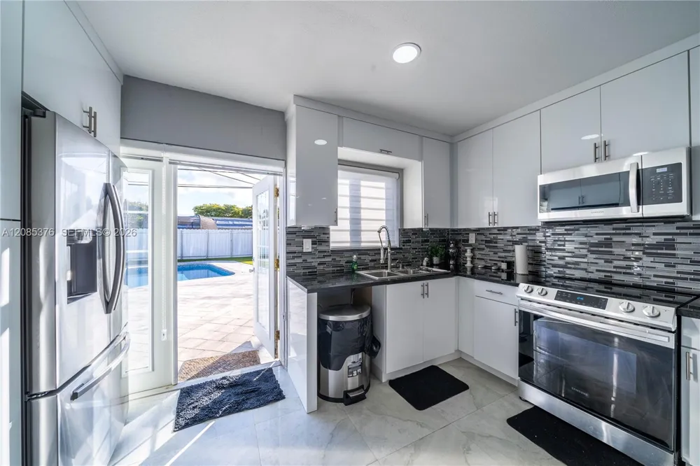 1650 SW 63rd Ter North Lauderdale, FL 33068
