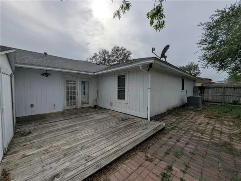 6142 Camway Drive