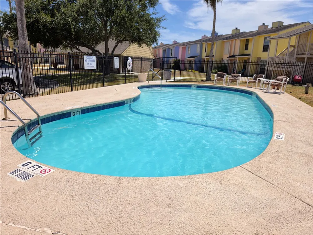 6702 Everhart #T102 Corpus Christi, TX 78413