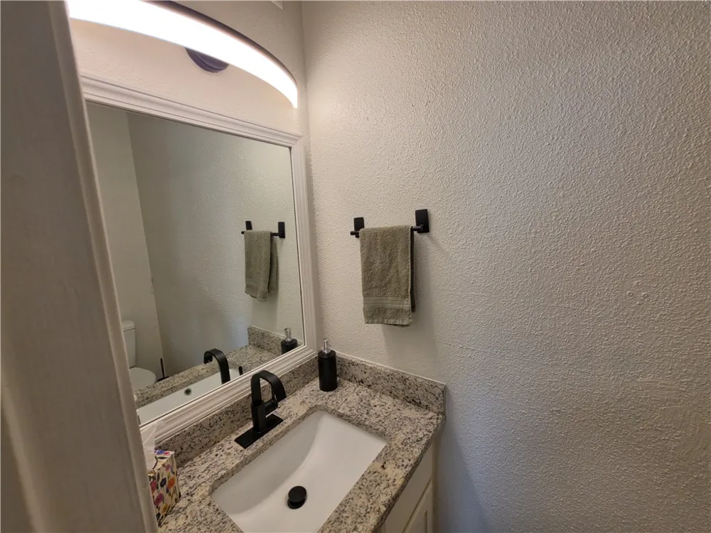 6702 Everhart #T102 Corpus Christi, TX 78413