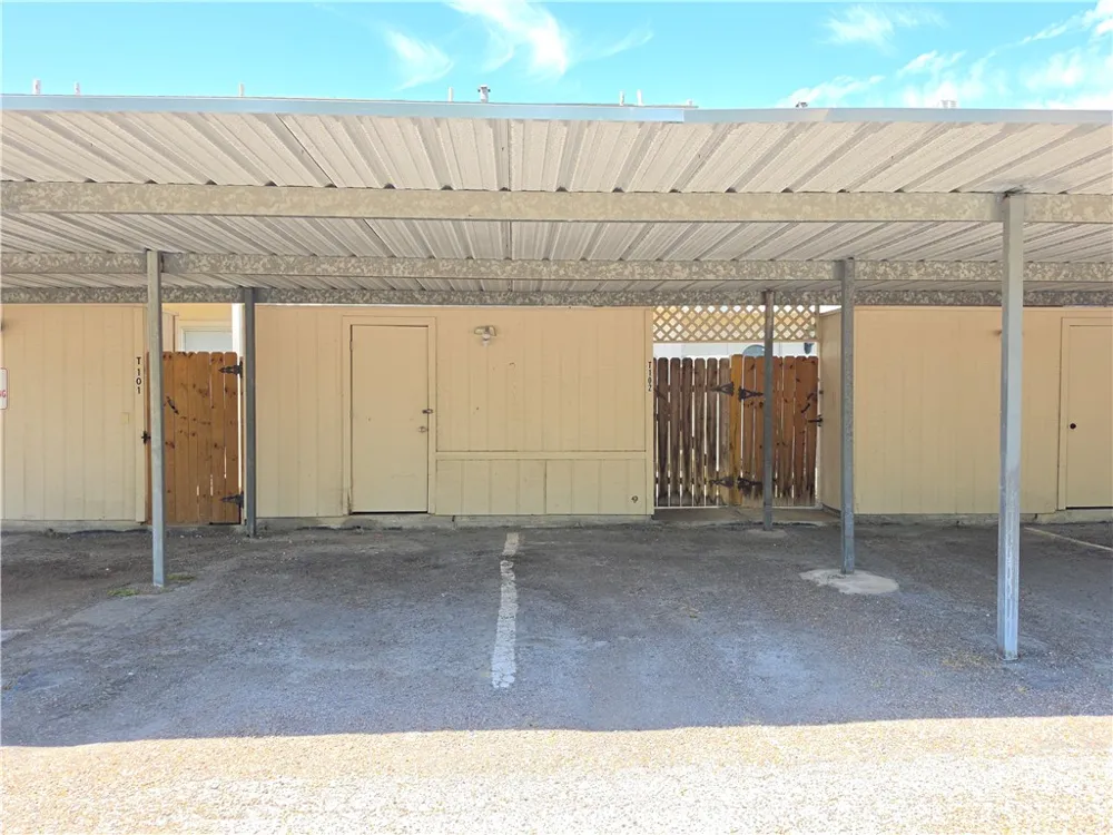 6702 Everhart #T102 Corpus Christi, TX 78413