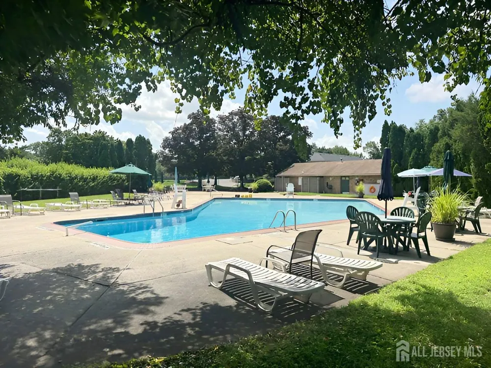 32 Deanna Drive #71 Hillsborough, NJ 08844