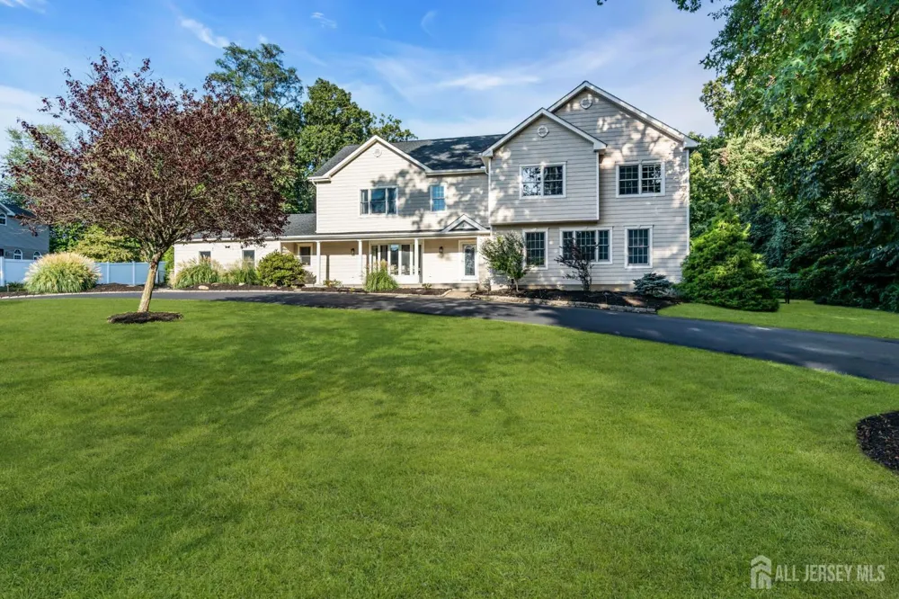 46 Shephard Drive Middletown, NJ 07748