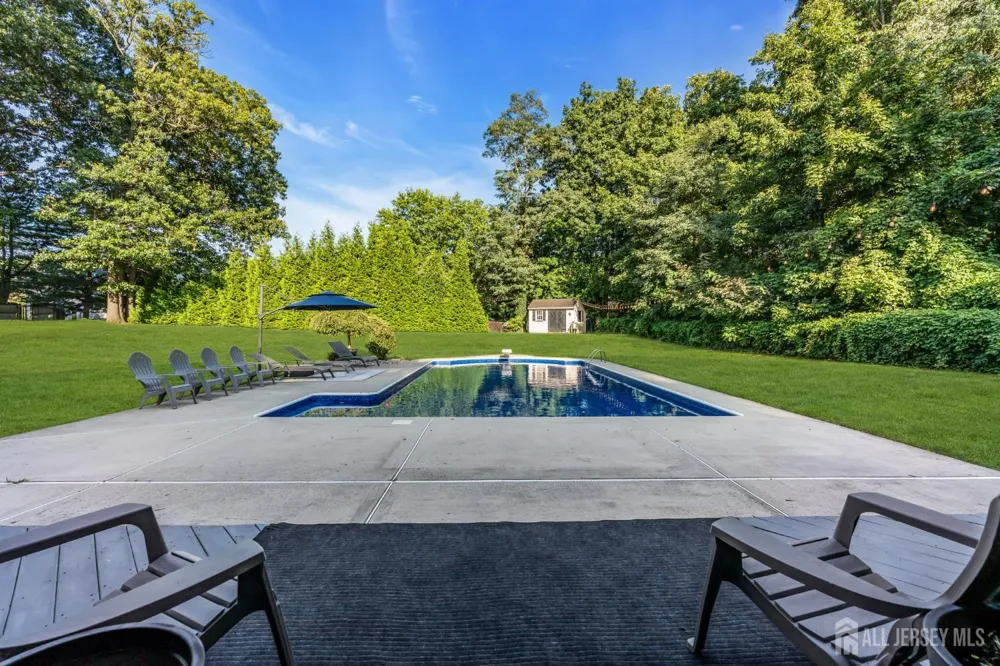 46 Shephard Drive Middletown, NJ 07748