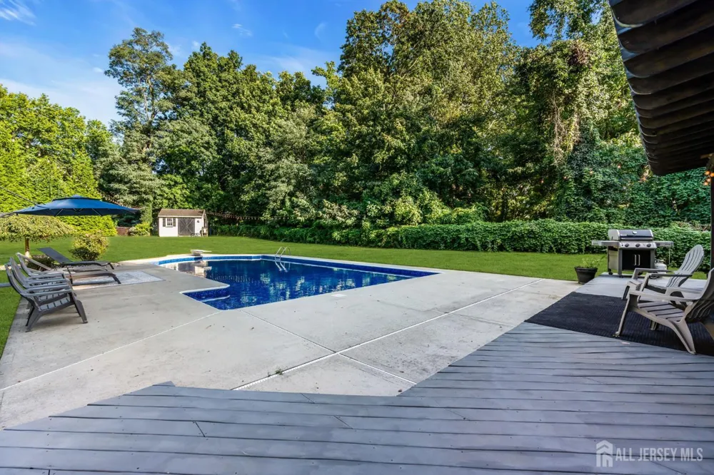 46 Shephard Drive Middletown, NJ 07748