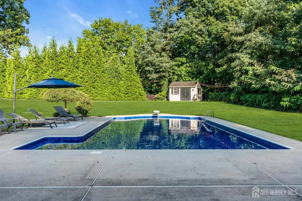 46 Shephard Drive Middletown, NJ 07748